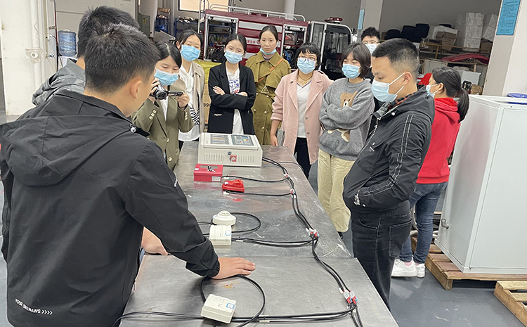 全氟己酮灭火装置产品培训.jpg